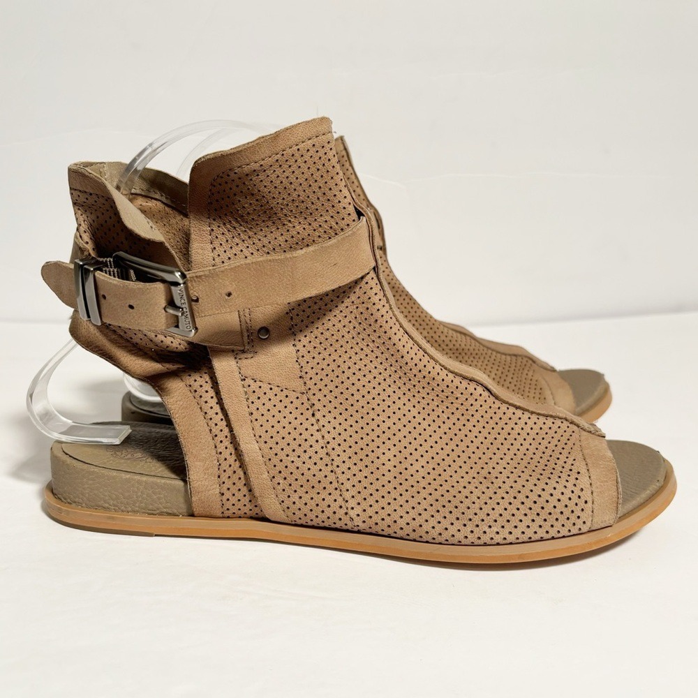 Vince Camuto Perforated Gladiator Ankle Sandal Flat Sz 7 Casual Boho Festival